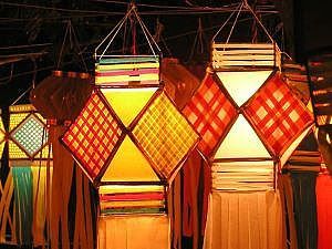 Lanterns and Chandeliers for easy decoration