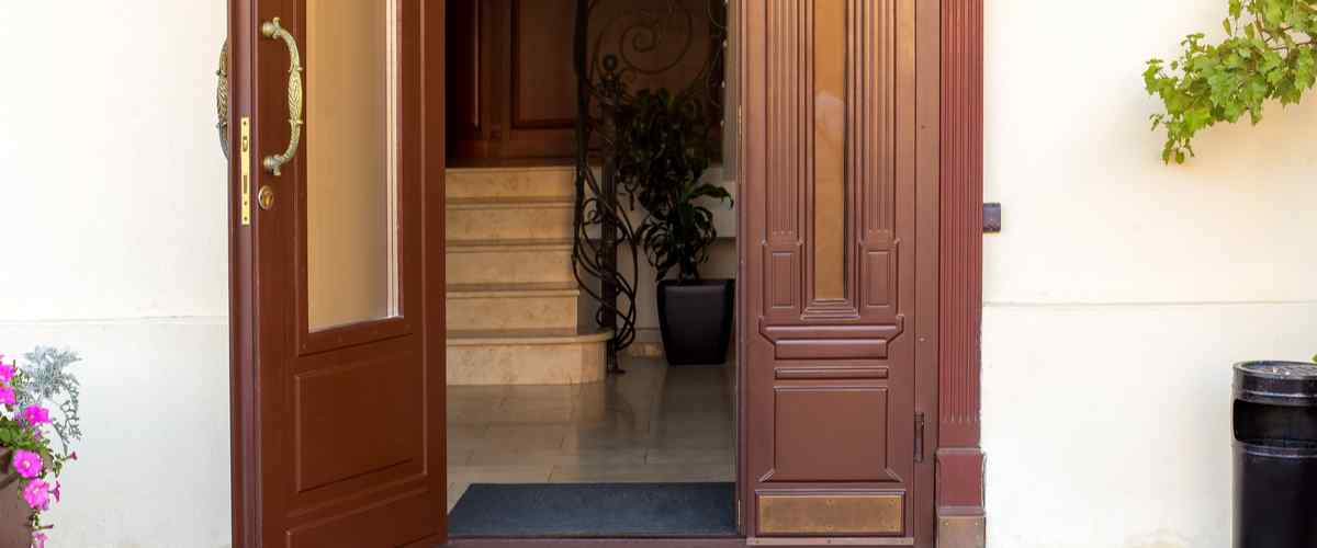 Entrance Door Handle Design