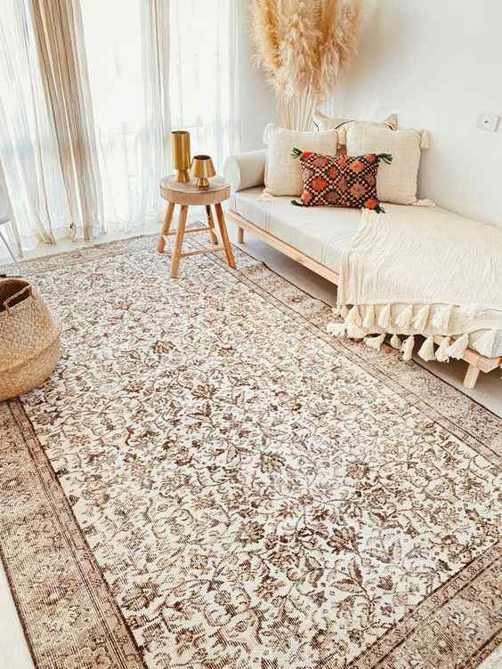 https://www.nobroker.in/blog/wp-content/uploads/2022/07/A-Light-Brown-Traditional-Bedroom-Carpet-Design.jpg