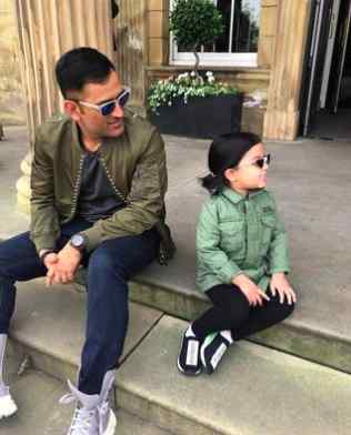 MS Dhoni and Ziva Dhoni 