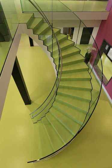  Round stairs designs