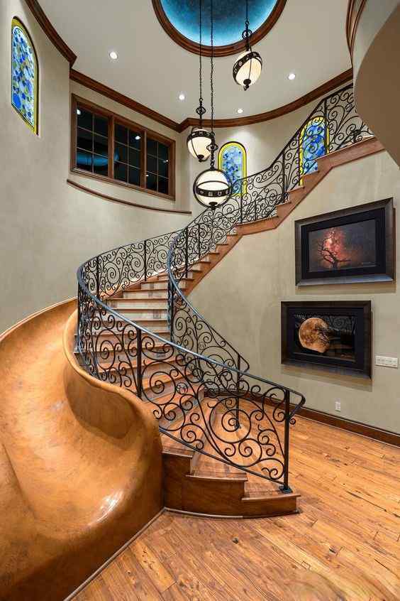  Round stairs designs