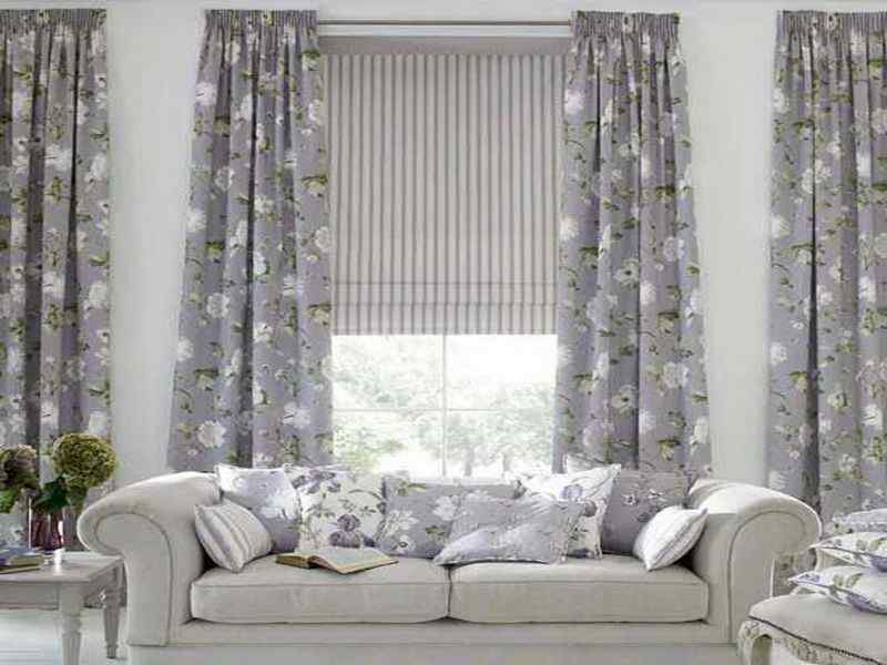 Living Room Curtain Design