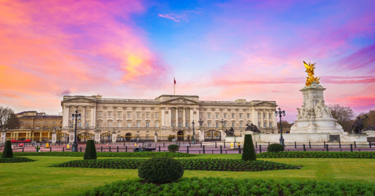 buckingham palace most expensive house