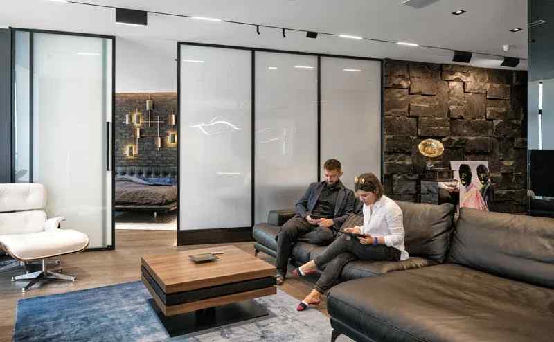 Glass Wall Design for Living Room