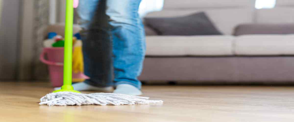 How to Clean Wood Floors