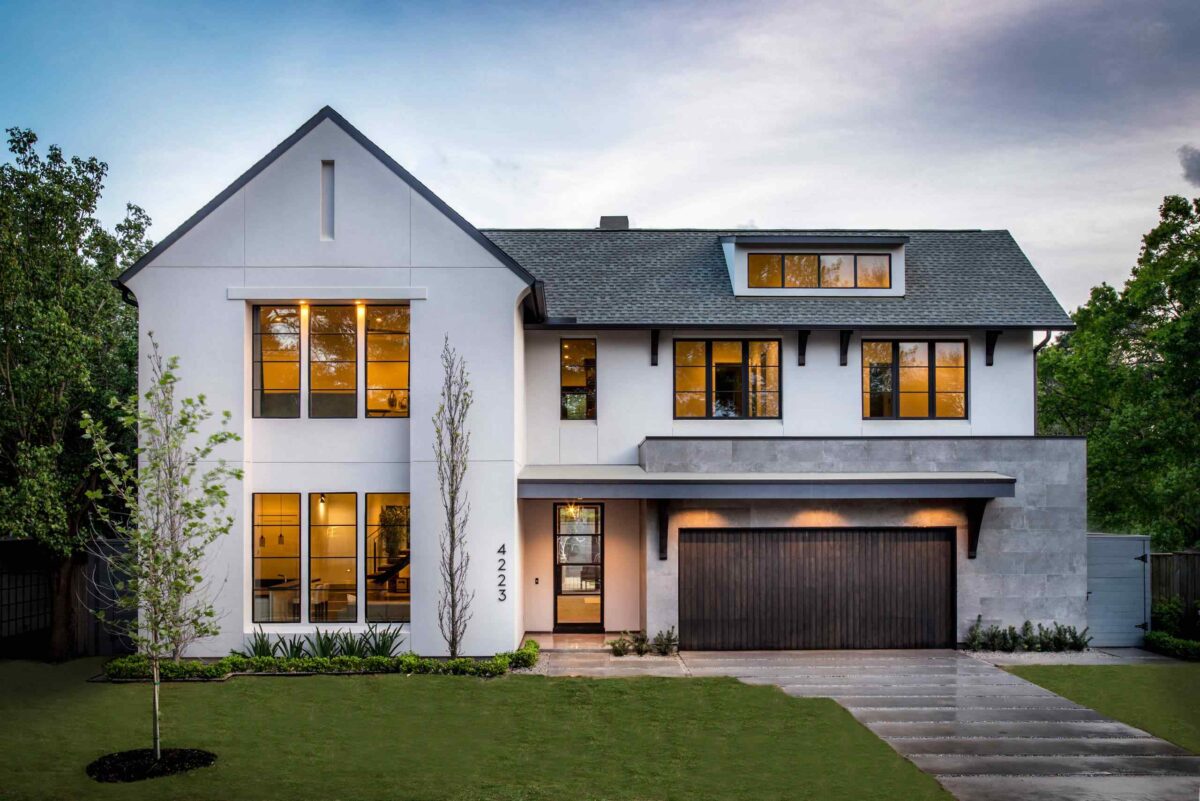 white-ranch-with-black-shutters-simple-exterior-design