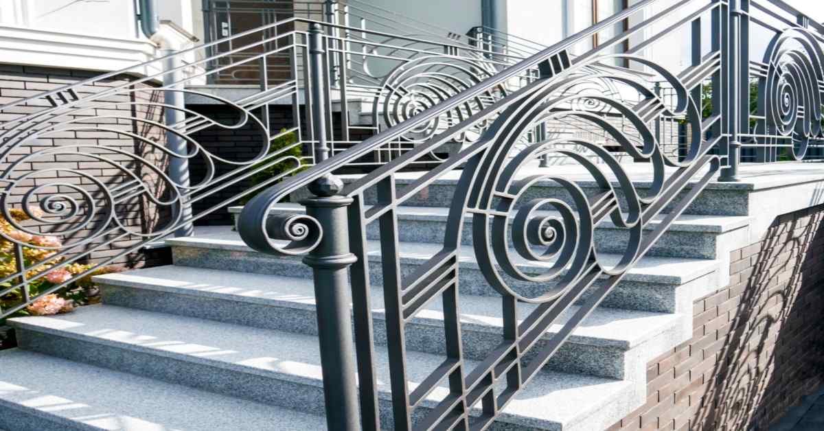 geometric shapes steel railing design for balcony